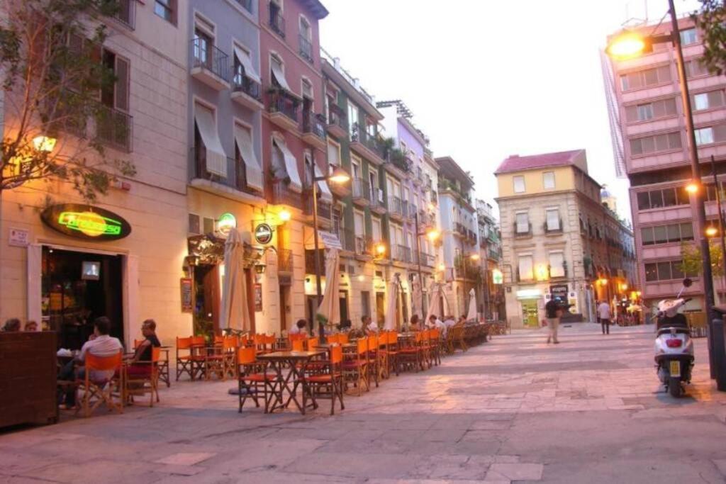 Tus vacaciones en el corazón de Alicante! Exterior foto